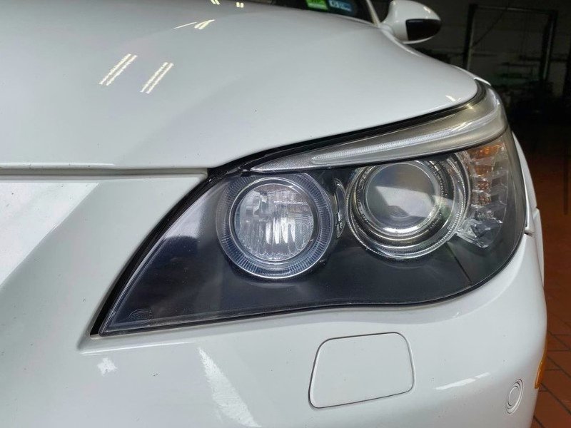 Headlight Restoration Service