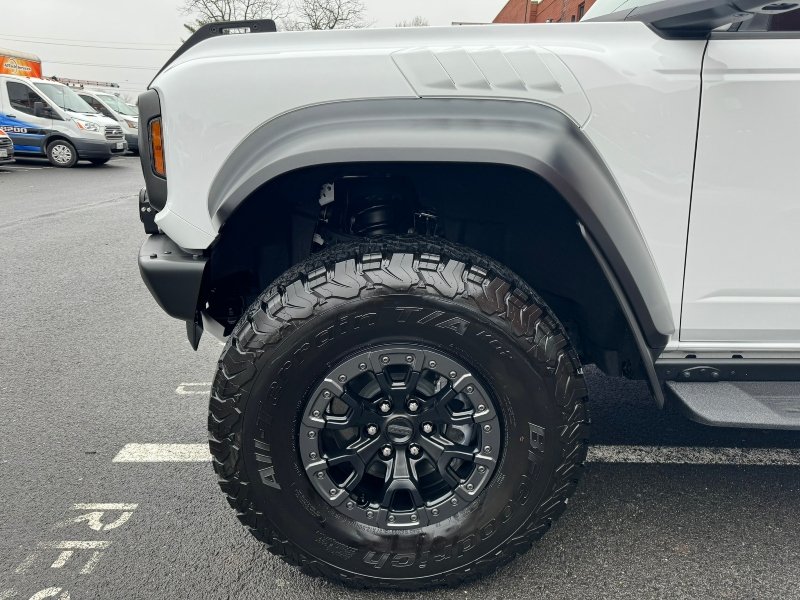 Luxe Auto Detailing 02